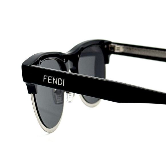 NEW!!!  FENDI Sunglasses FE40105U 01A Authentic main image 11